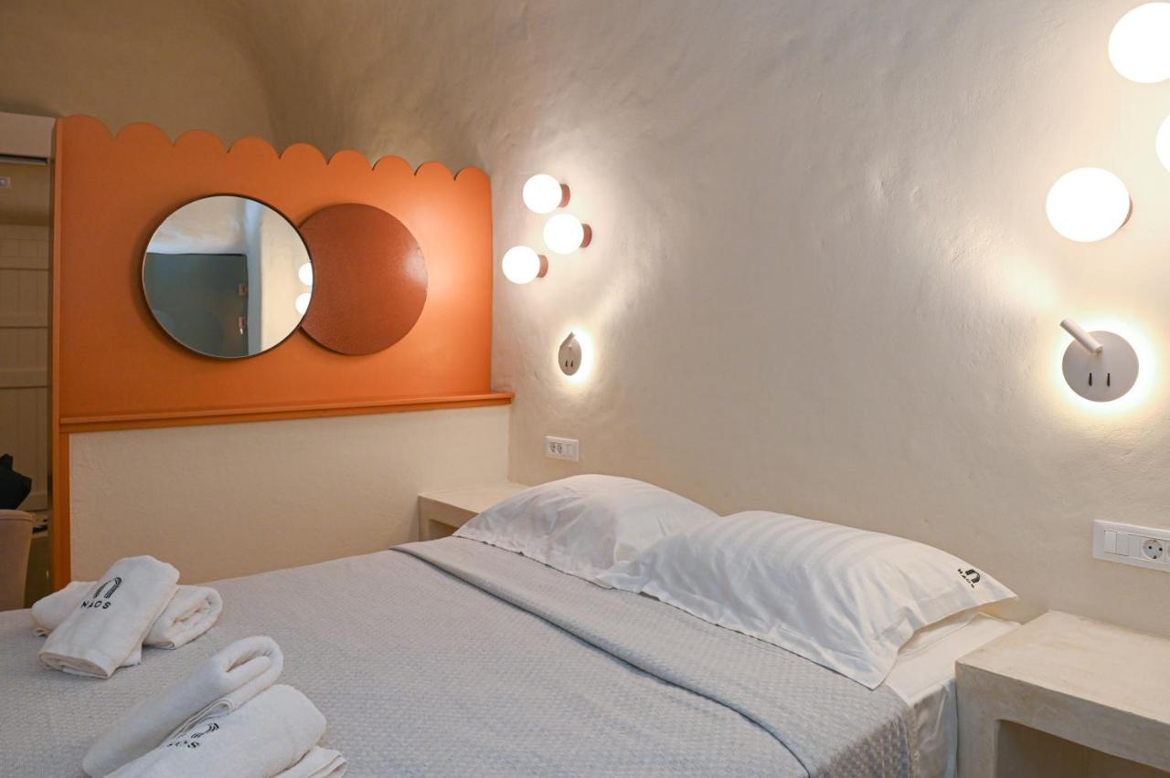 Naos Suites Βόθον Εξωτερικό φωτογραφία